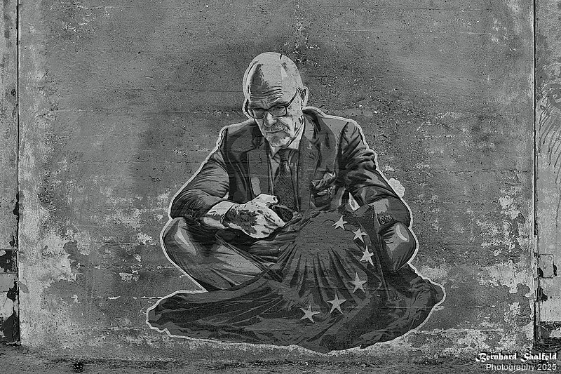 Bernhard Saalfeld - On Behalf